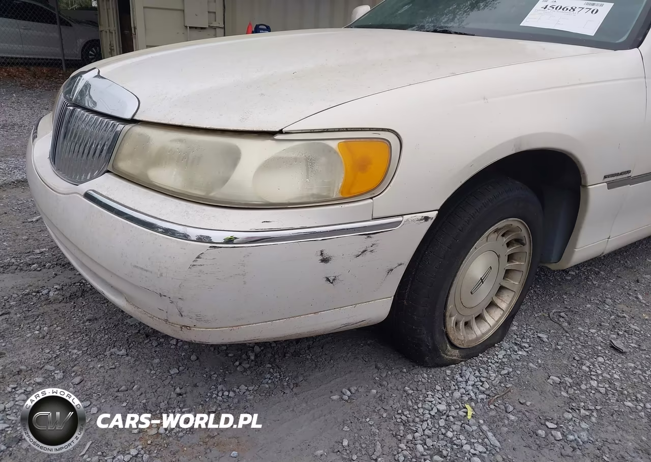 1999 Lincoln Town Car Executive VIN:1LNHM81W0XY673337 - 6