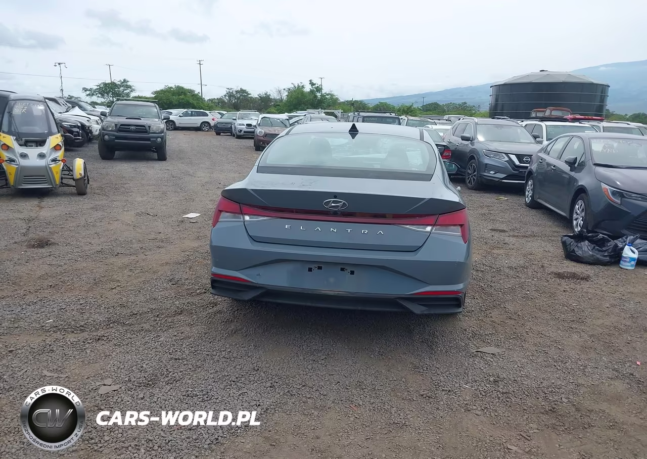 2021 Hyundai Elantra Sel VIN:KMHLM4AG7MU213039 - 17