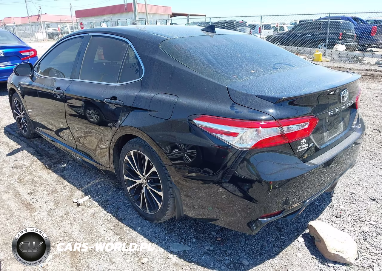 2020 Toyota Camry Se-Se Nightshade Edition VIN:4T1G11AK9LU984503 - 3