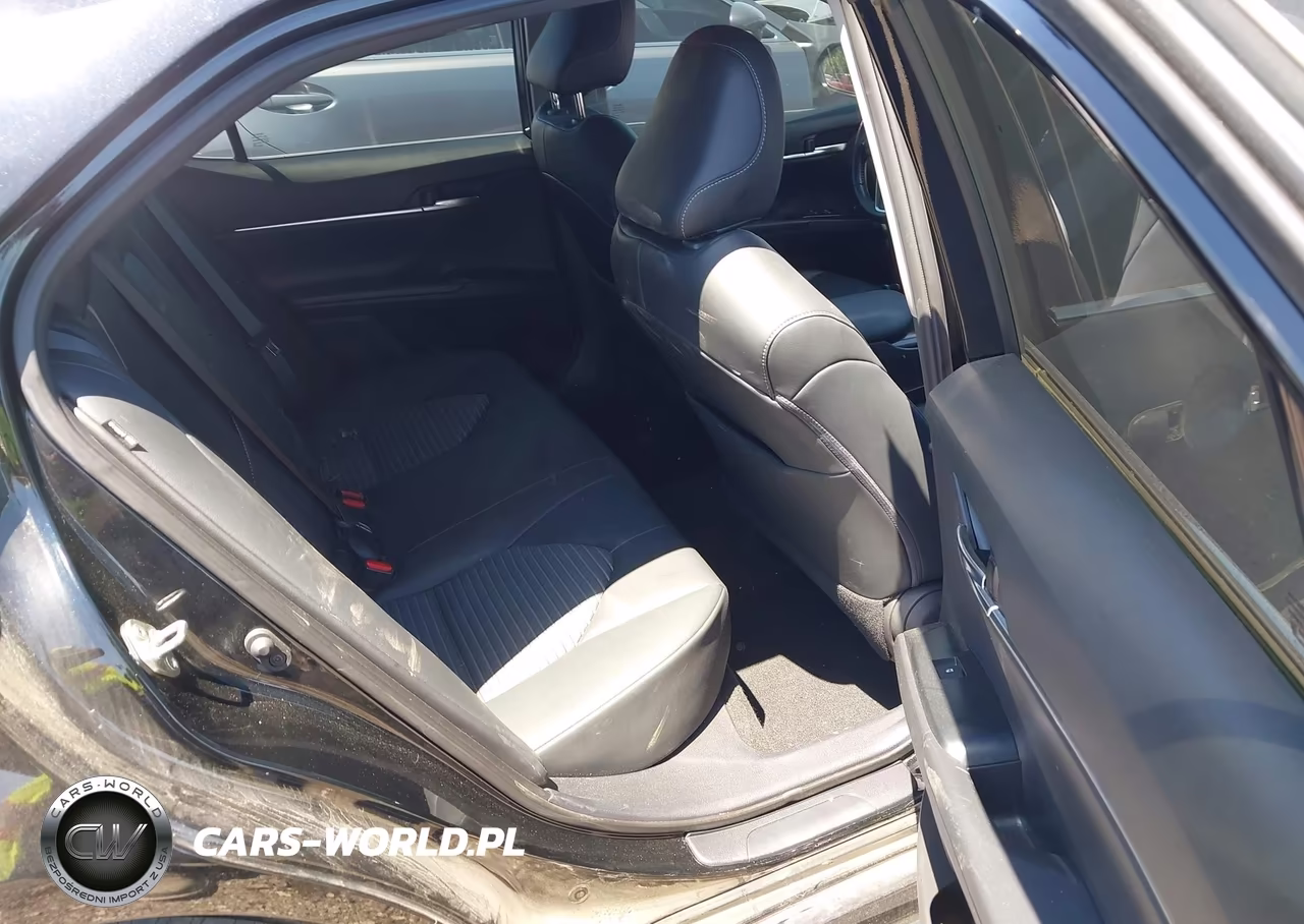 2020 Toyota Camry Se-Se Nightshade Edition VIN:4T1G11AK9LU984503 - 8