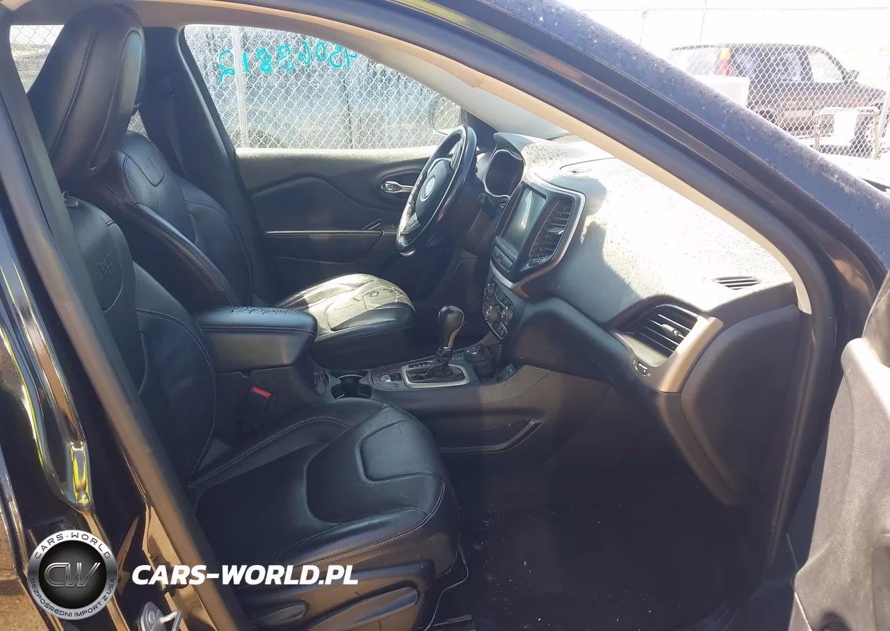 2015 Jeep Cherokee Limited VIN:1C4PJMDSXFW692417 - 5