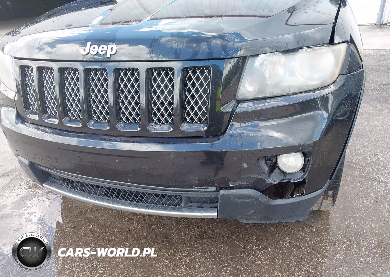 2012 Jeep Grand Cherokee Laredo VIN:1C4RJFAT0CC314718 - 12