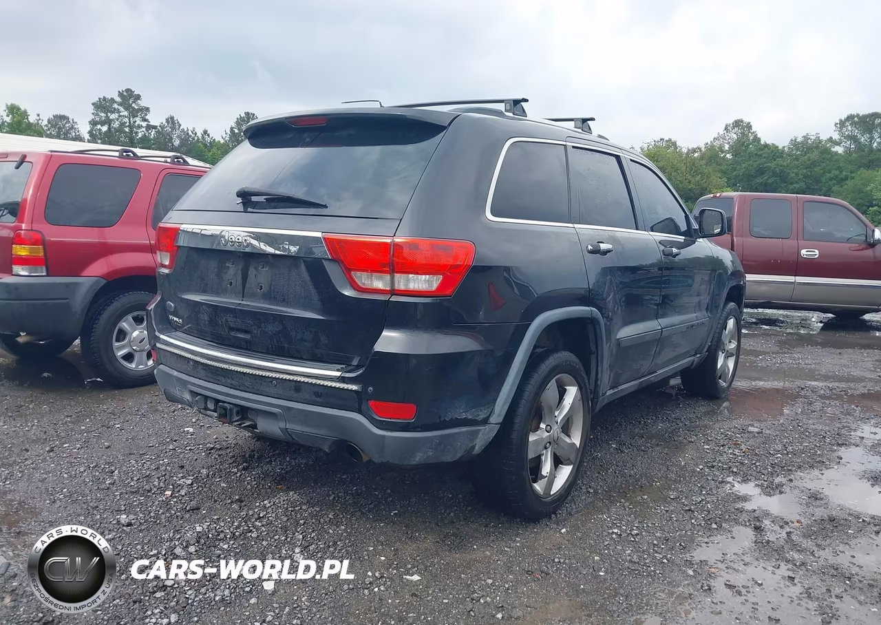 2013 Jeep Grand Cherokee Overland VIN:1C4RJECG8DC644781 - 4