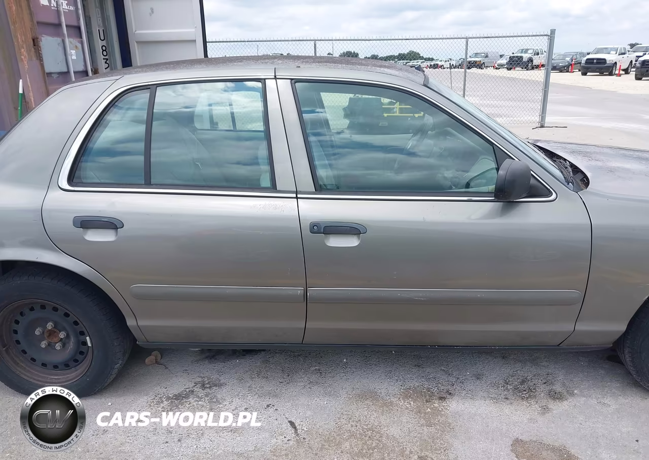 2001 Ford Crown Victoria Police Interceptor VIN:2FAFP71W51X159350 - 13