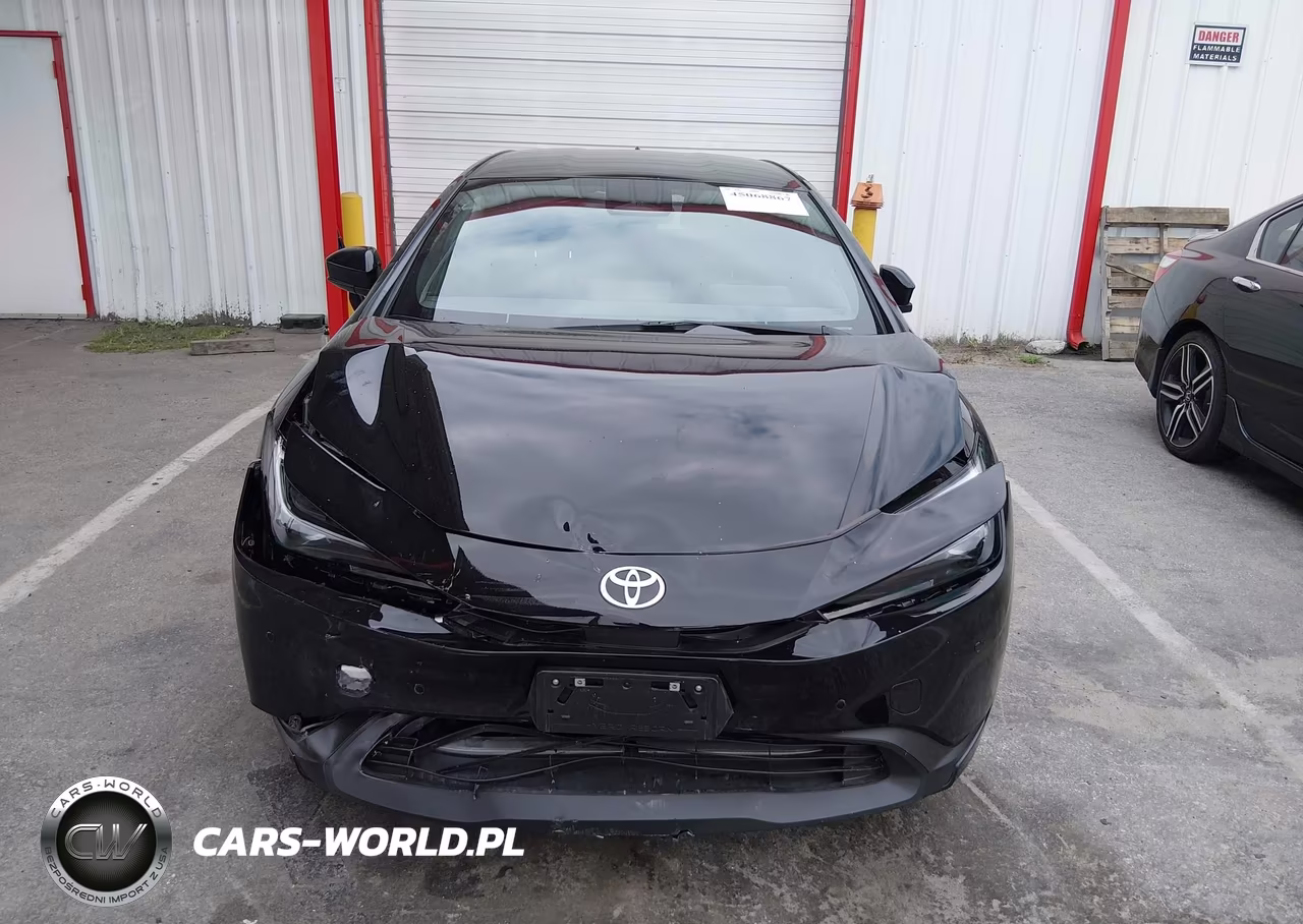 2026 Toyota Prius Le VIN:JTDACAAU8T3066849 - 12