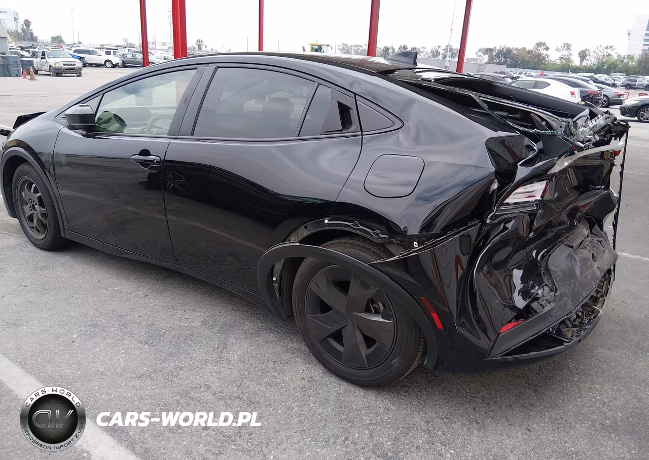 2026 Toyota Prius Le VIN:JTDACAAU8T3066849 - 3