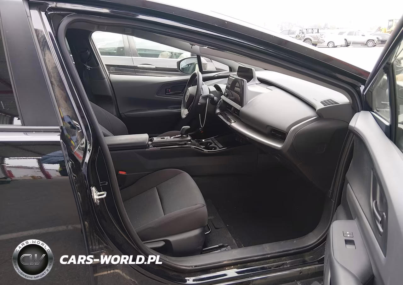 2026 Toyota Prius Le VIN:JTDACAAU8T3066849 - 5