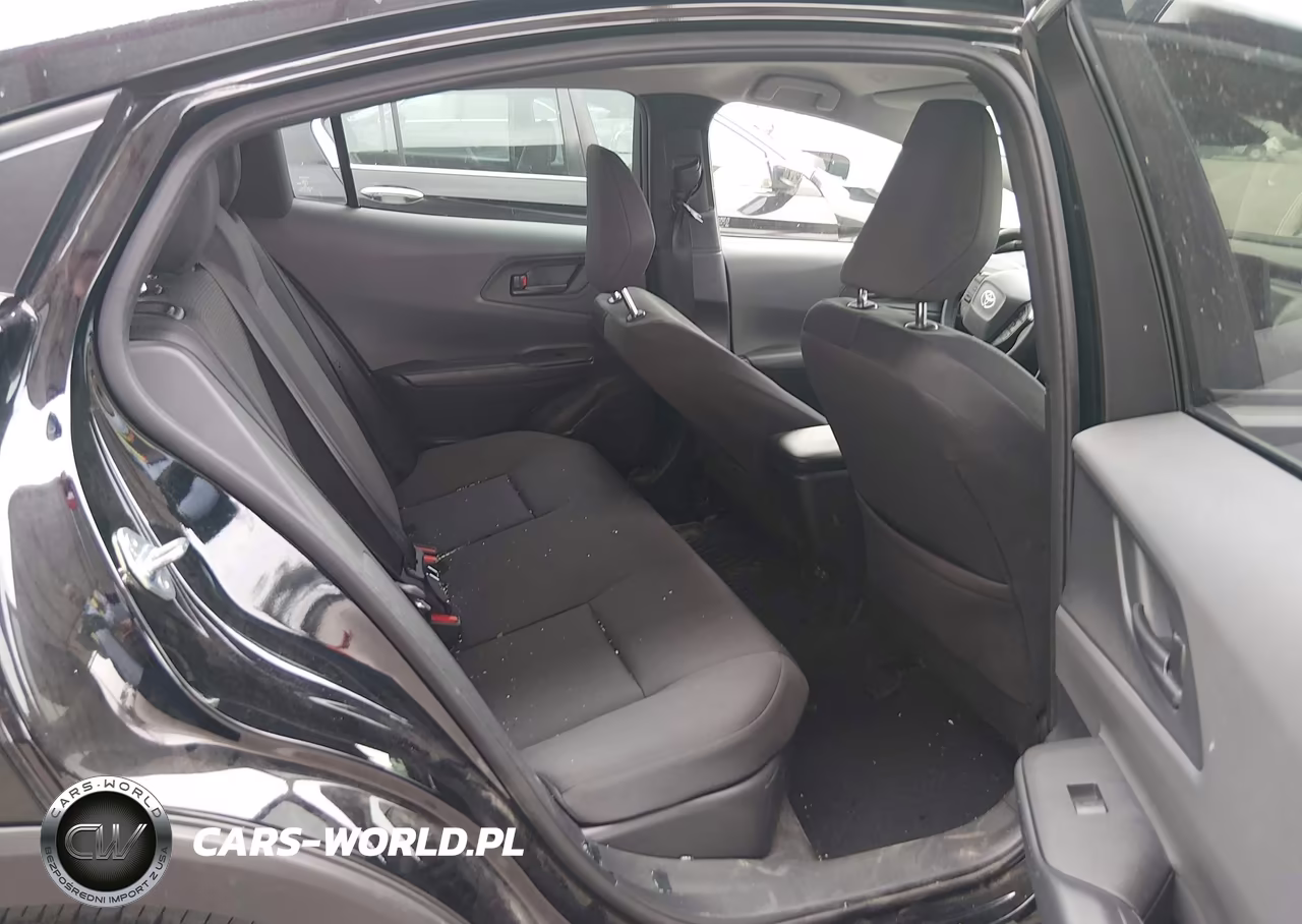 2026 Toyota Prius Le VIN:JTDACAAU8T3066849 - 8