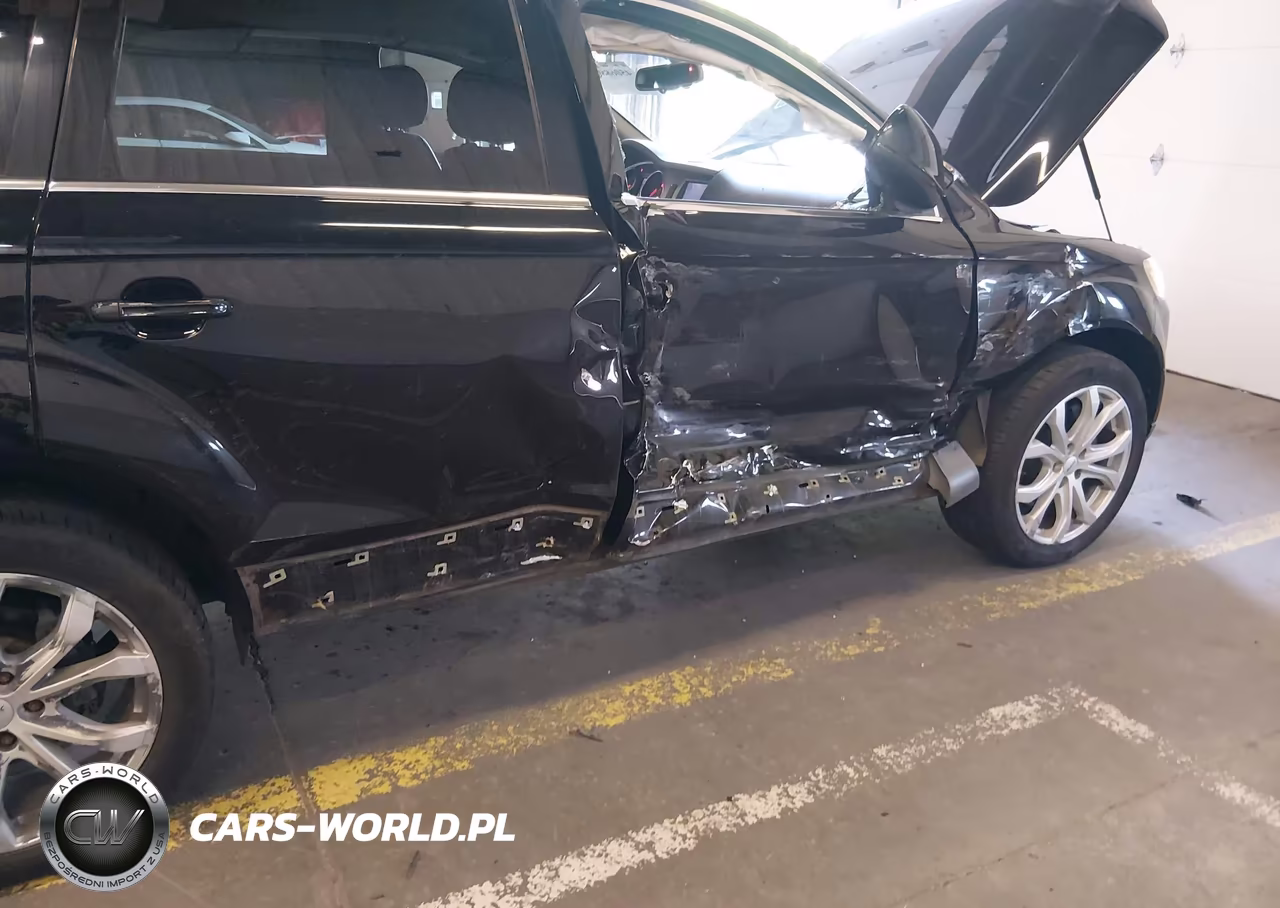 2013 Audi Q7 3.0T Premium VIN:WA1LGAFE7DD001043 - 6