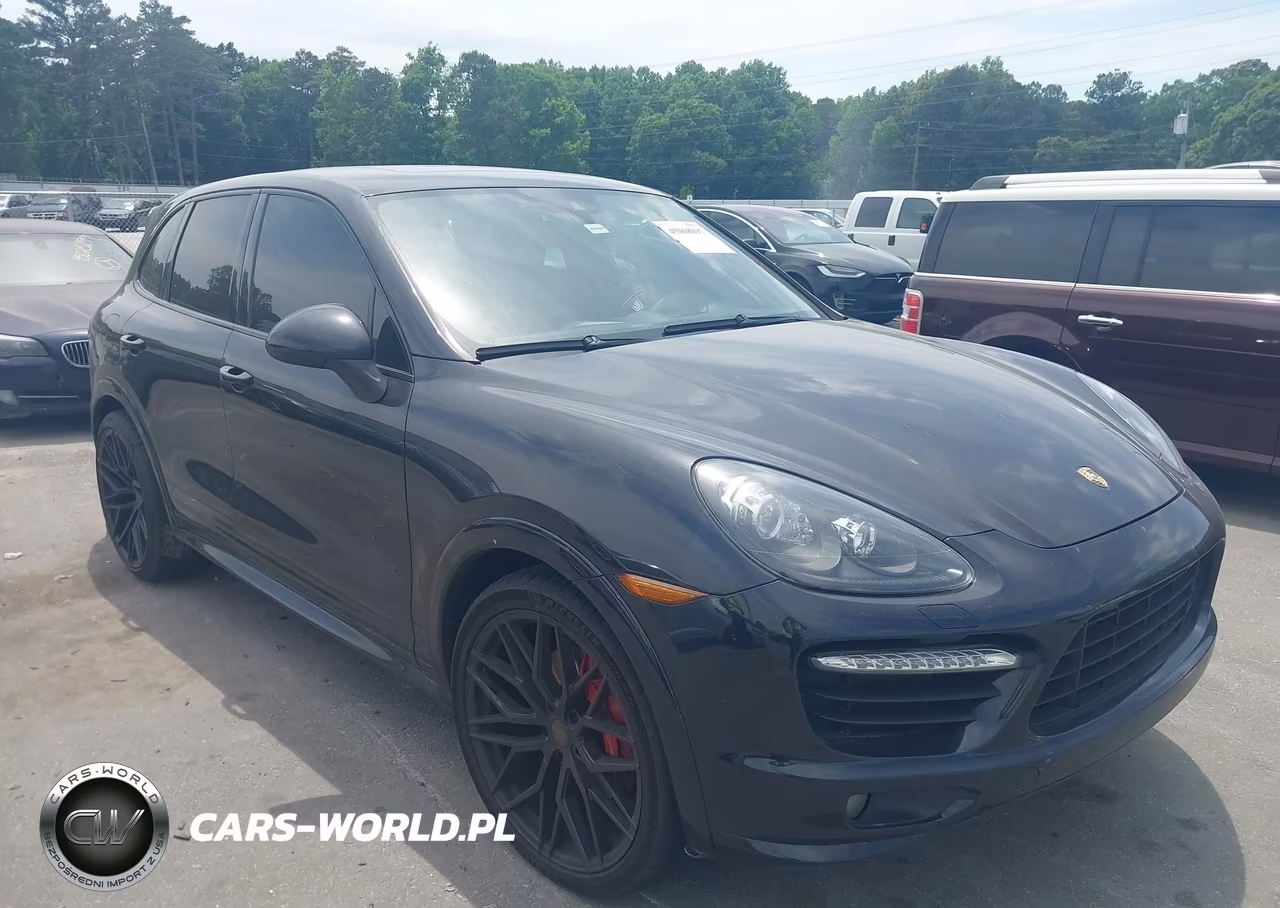 2014 Porsche Cayenne Gts