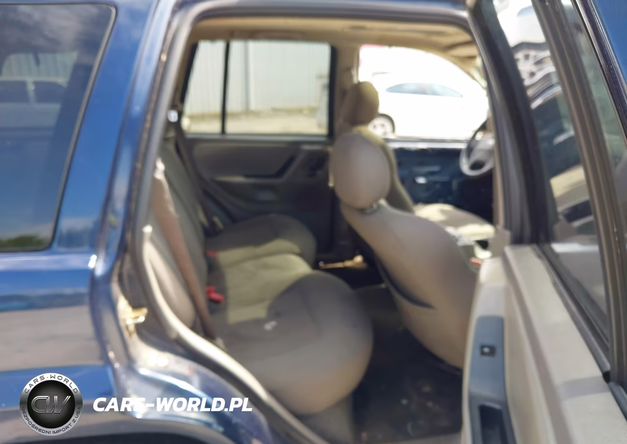 2004 Jeep Grand Cherokee Laredo VIN:1J8GX48S24C293730 - 8