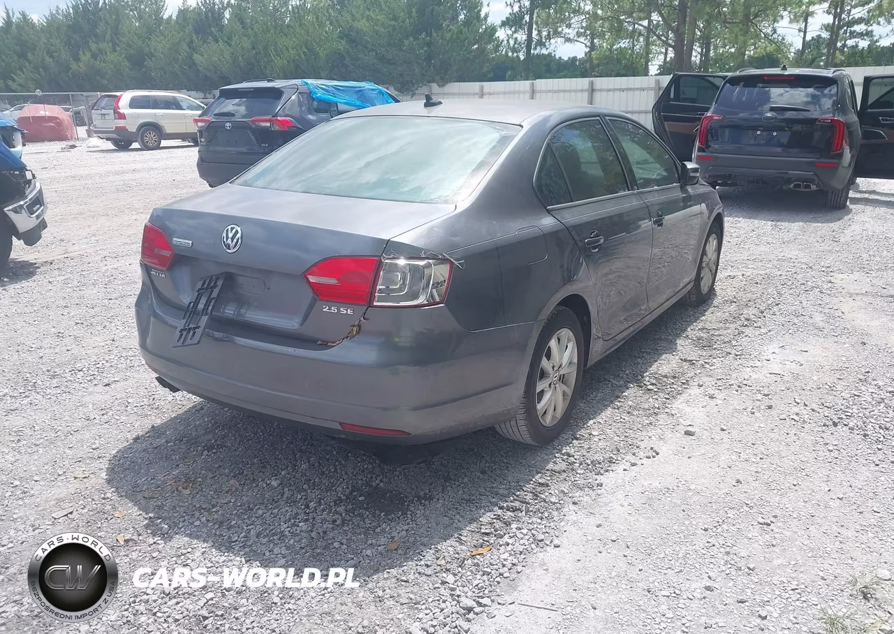 2011 Volkswagen Jetta 2.5L Se VIN:3VWDX7AJ9BM110460 - 4