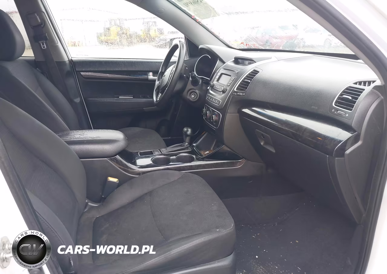 2015 Kia Sorento Lx VIN:5XYKT3A63FG615021 - 5