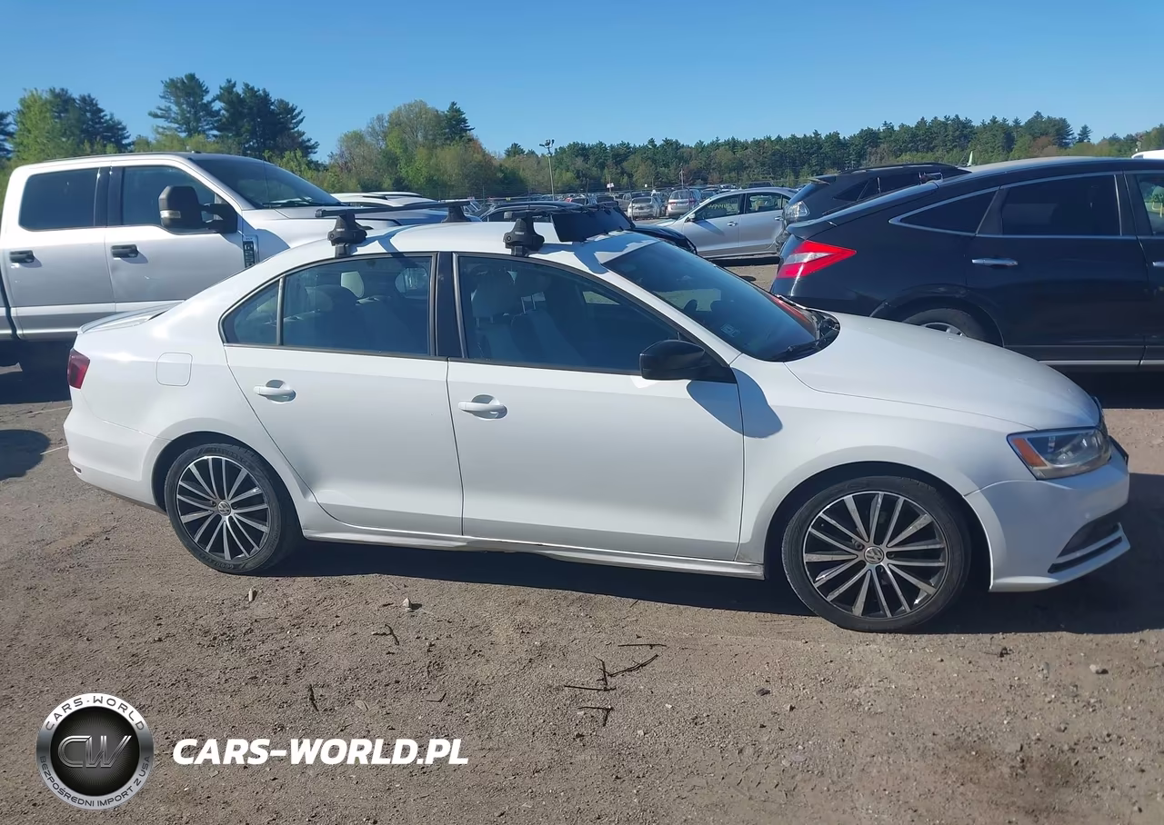 2016 Volkswagen Jetta 1.8T Sport VIN:3VWD17AJ8GM228587 - 13