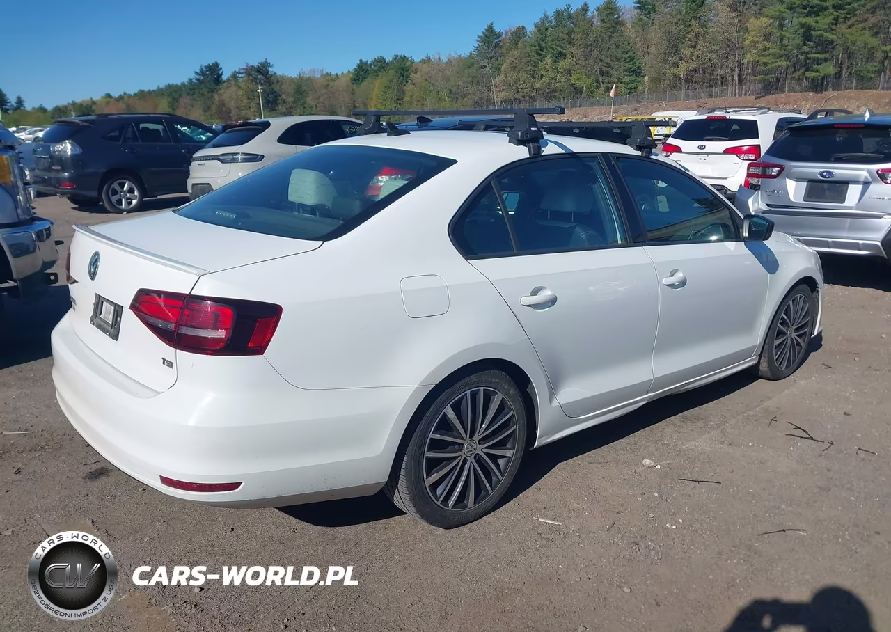 2016 Volkswagen Jetta 1.8T Sport VIN:3VWD17AJ8GM228587 - 2