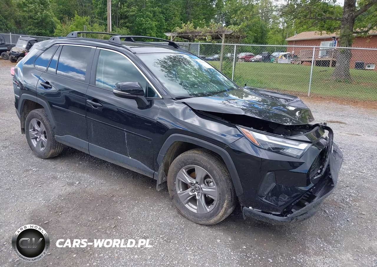 2025 Toyota Rav4 Xle – zdjęcie 1 z 17