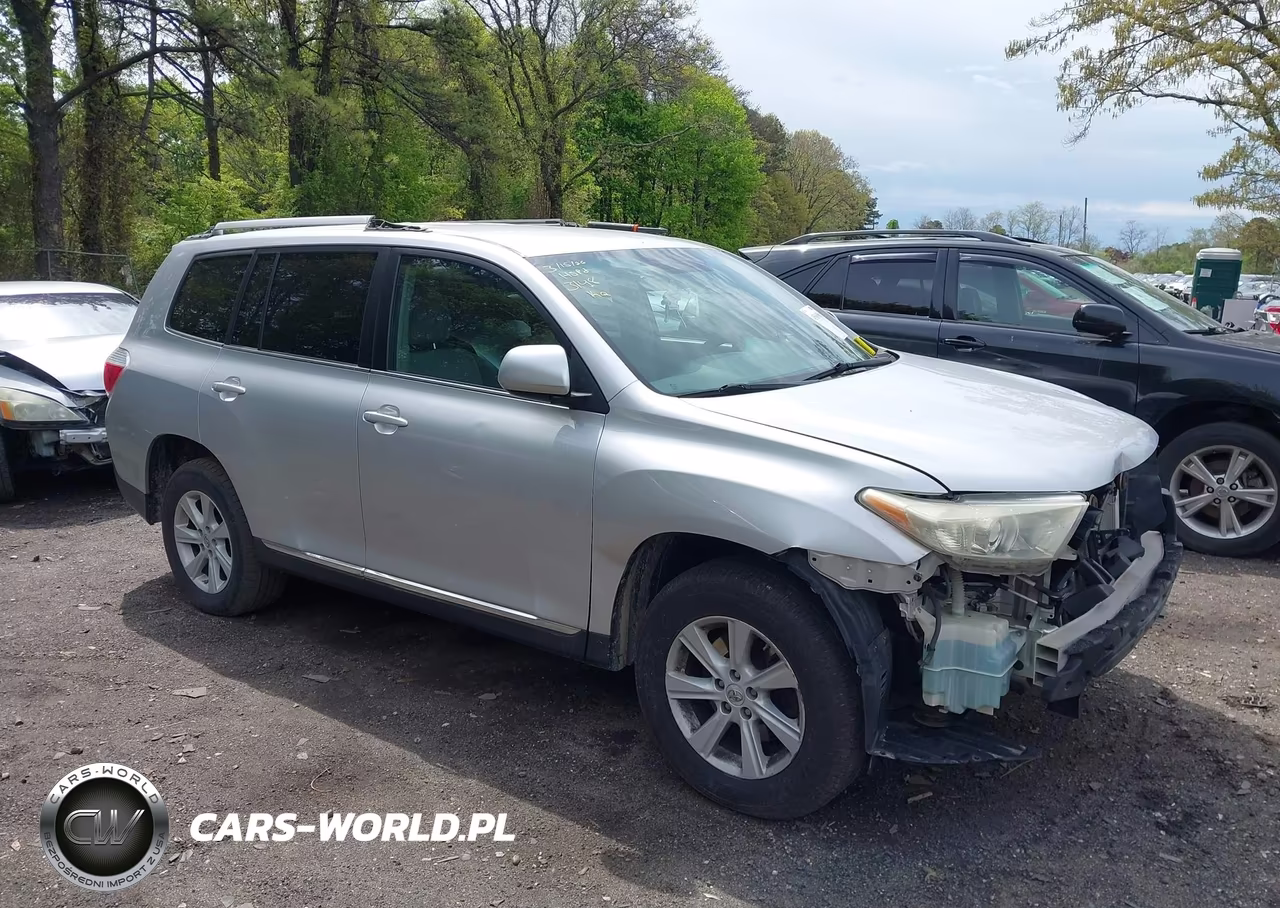 2013 Toyota Highlander Base V6 VIN:5TDBK3EH2DS213148 - 13