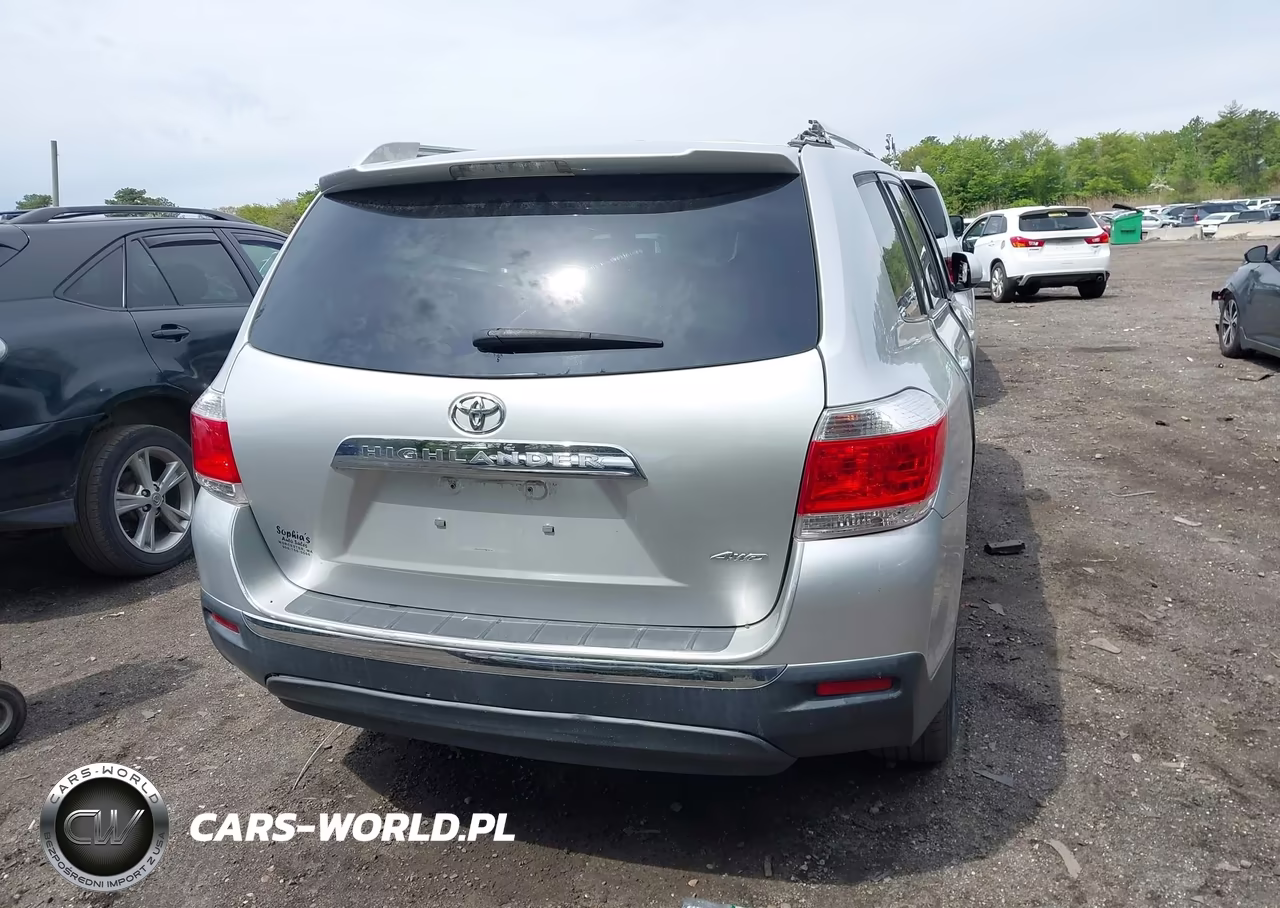 2013 Toyota Highlander Base V6 VIN:5TDBK3EH2DS213148 - 16