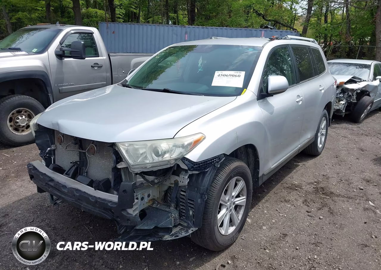 2013 Toyota Highlander Base V6 VIN:5TDBK3EH2DS213148 - 2