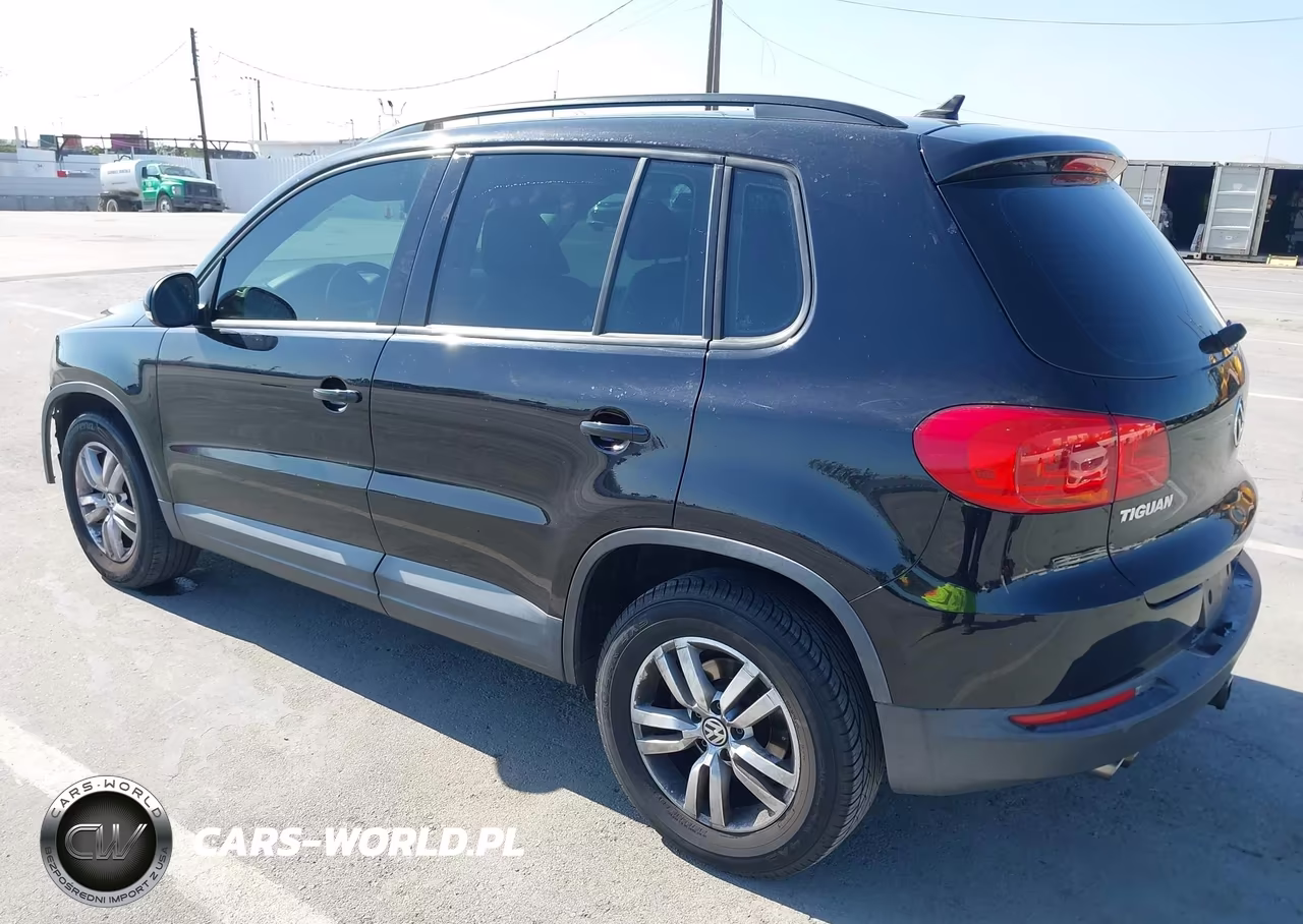 2017 Volkswagen Tiguan 2.0T-2.0T S VIN:WVGAV7AX6HK029041 - 3