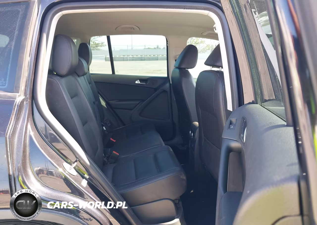 2017 Volkswagen Tiguan 2.0T-2.0T S VIN:WVGAV7AX6HK029041 - 8