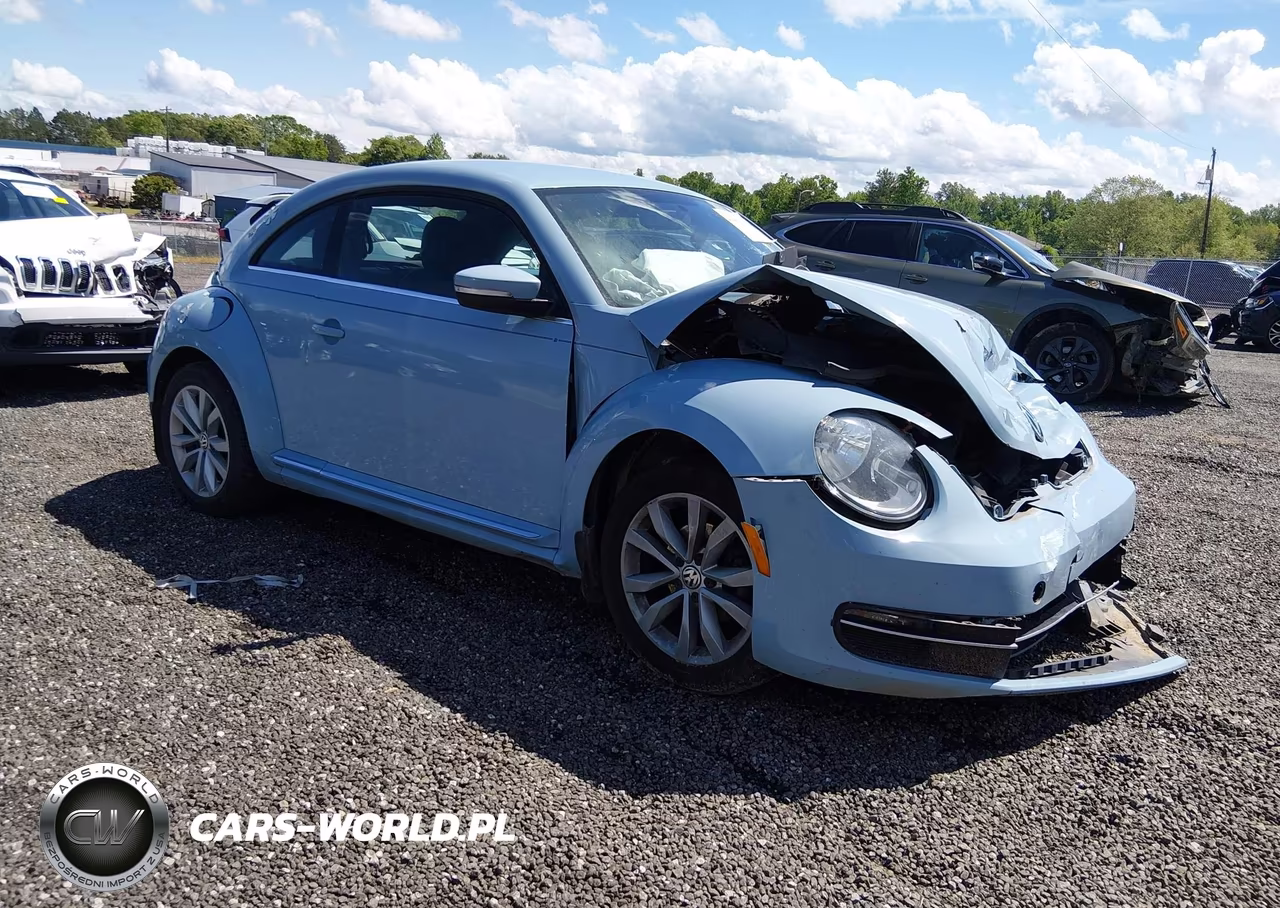 2013 Volkswagen Beetle 2.0L Tdi – zdjęcie 1 z 16