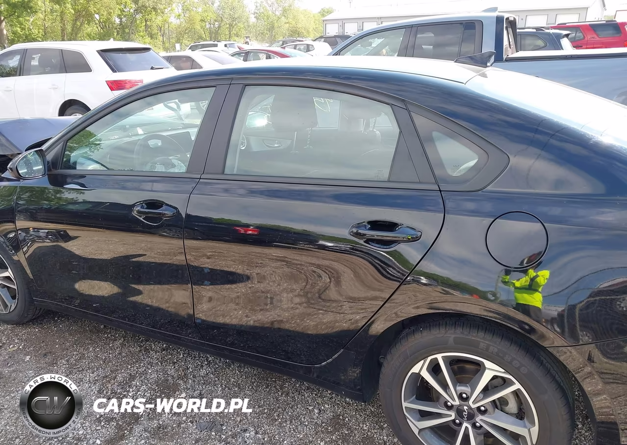 2023 Kia Forte Lxs VIN:3KPF24AD0PE563225 - 14