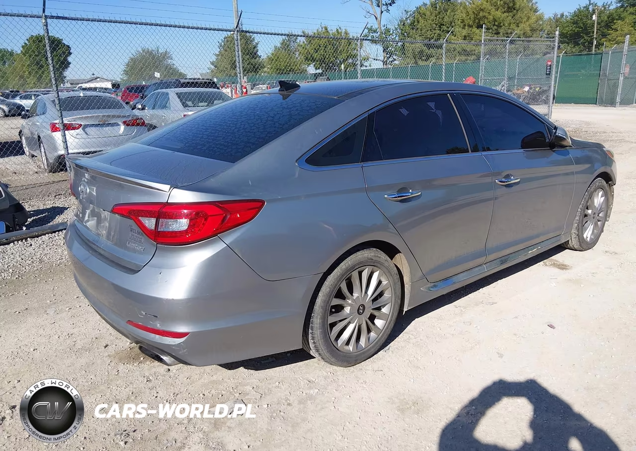 2015 Hyundai Sonata Limited VIN:5NPE34AF9FH038913 - 4