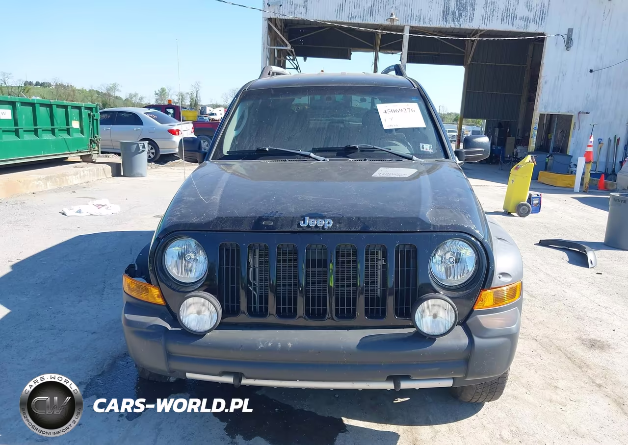 2005 Jeep Liberty Renegade VIN:1J4GL38K85W683853 - 13