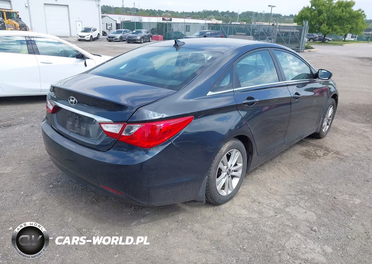 2013 Hyundai Sonata Gls VIN:5NPEB4AC9DH623979 - 4