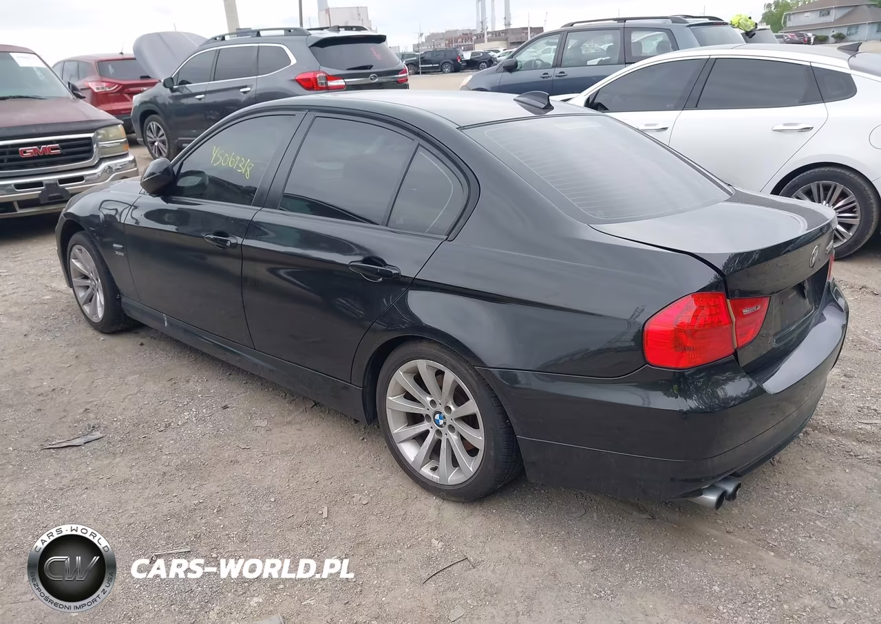 2011 BMW 328I xDrive VIN:WBAPK5C57BA662147 - 3