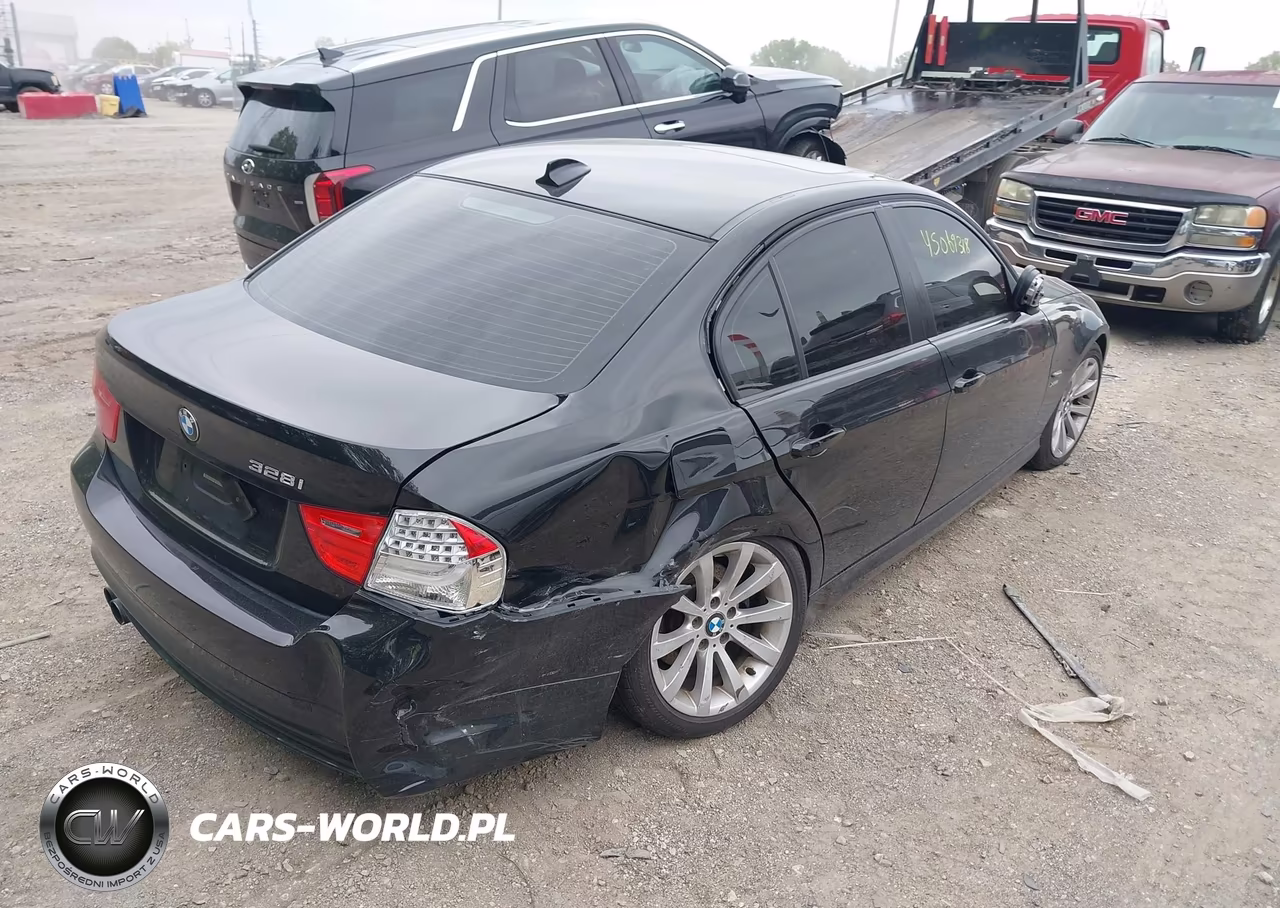 2011 BMW 328I xDrive VIN:WBAPK5C57BA662147 - 4