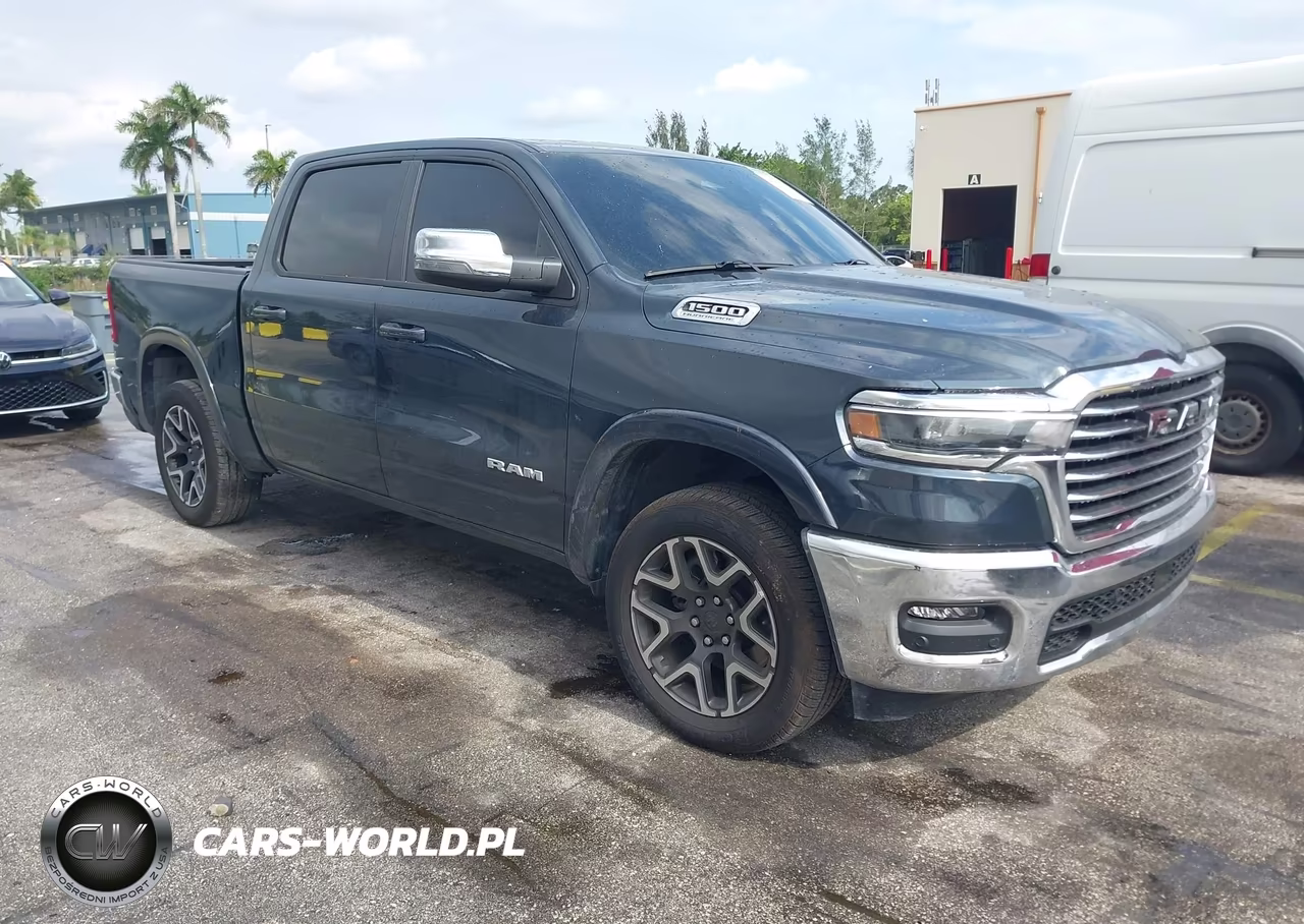 Główne zdjęcie 2026 Ram 1500 Laramie 4X4 5'7 Box