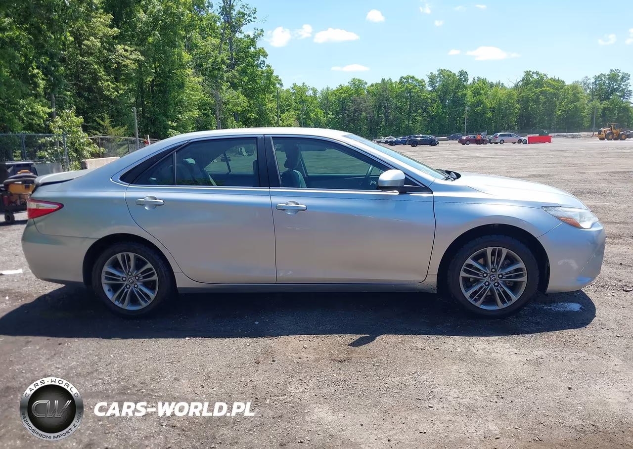 2016 Toyota Camry Se VIN:4T1BF1FK9GU247814 - 13