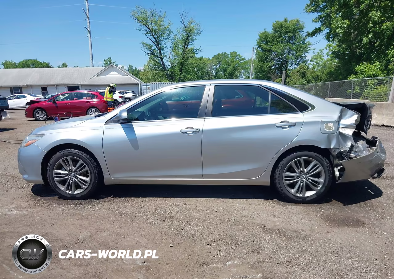2016 Toyota Camry Se VIN:4T1BF1FK9GU247814 - 14