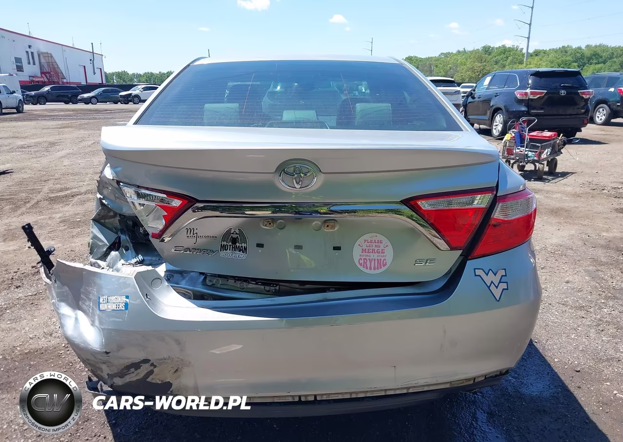 2016 Toyota Camry Se VIN:4T1BF1FK9GU247814 - 16