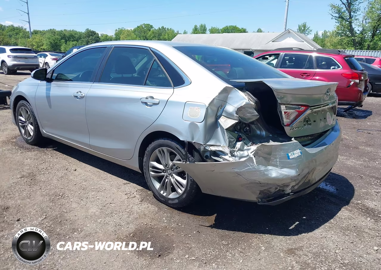 2016 Toyota Camry Se VIN:4T1BF1FK9GU247814 - 3