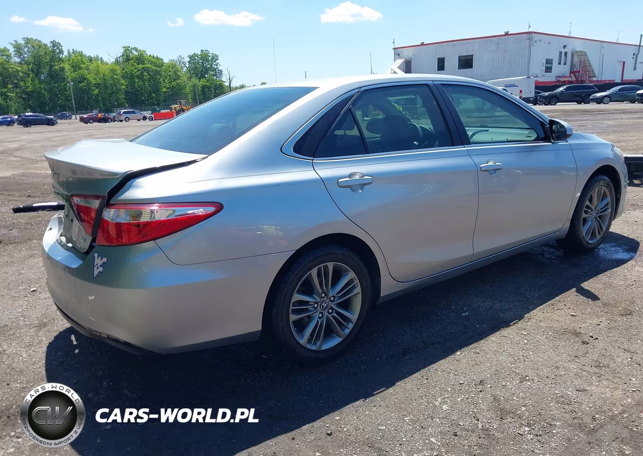 2016 Toyota Camry Se VIN:4T1BF1FK9GU247814 - 4