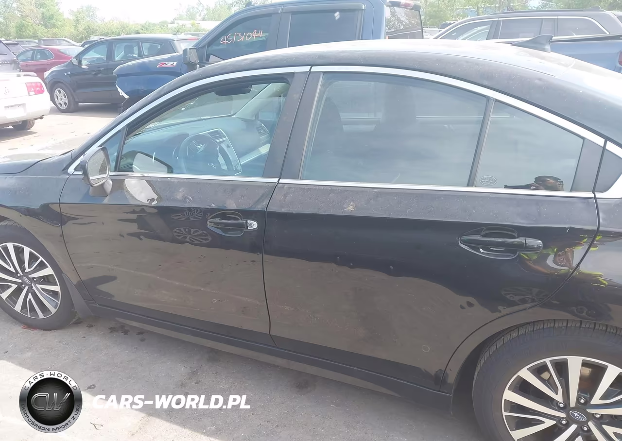 2018 Subaru Legacy 2.5I Premium VIN:4S3BNAC61J3023805 - 14