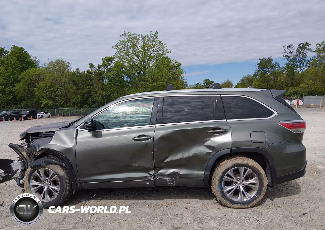 2014 Toyota Highlander Xle V6 VIN:5TDJKRFH3ES045051 - 15