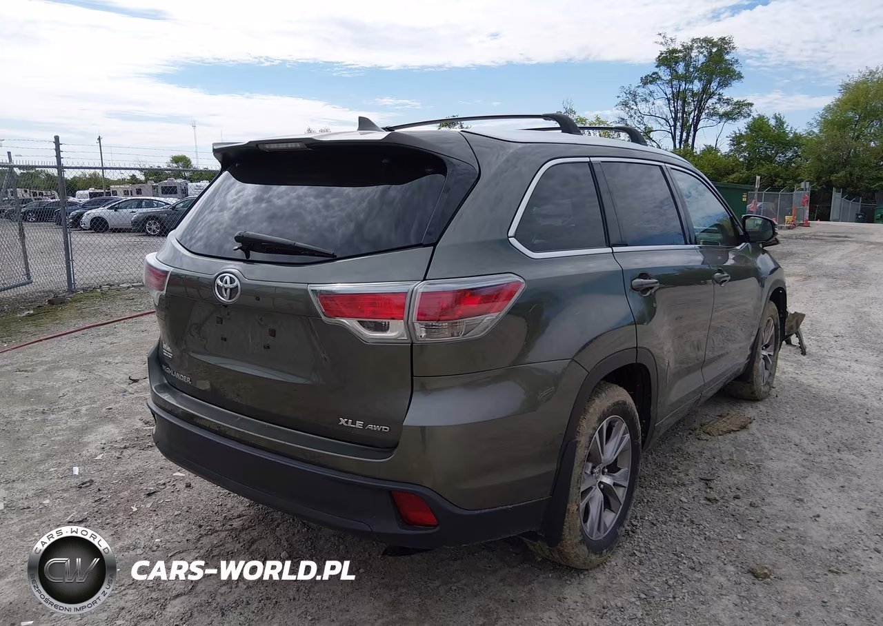 2014 Toyota Highlander Xle V6 VIN:5TDJKRFH3ES045051 - 4