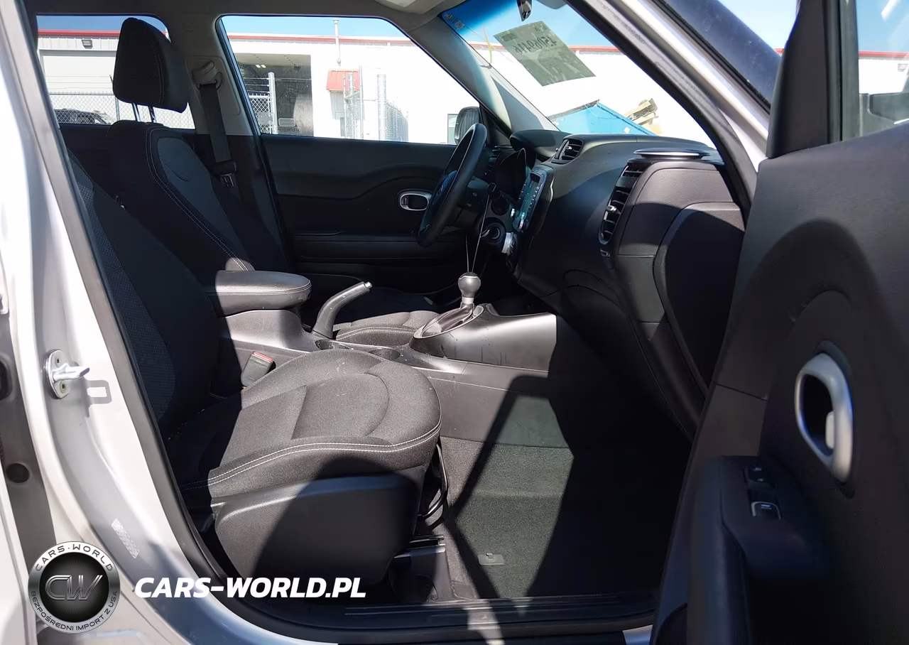 2019 Kia Soul + VIN:KNDJP3A56K7648125 - 5