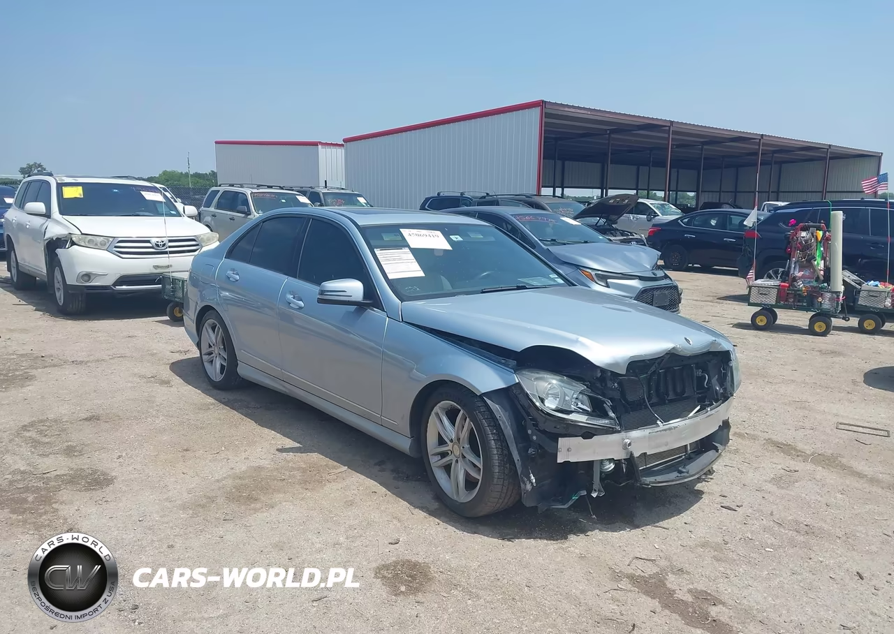 2014 Mercedes-Benz C 300 Sport 4Matic – zdjęcie 1 z 16