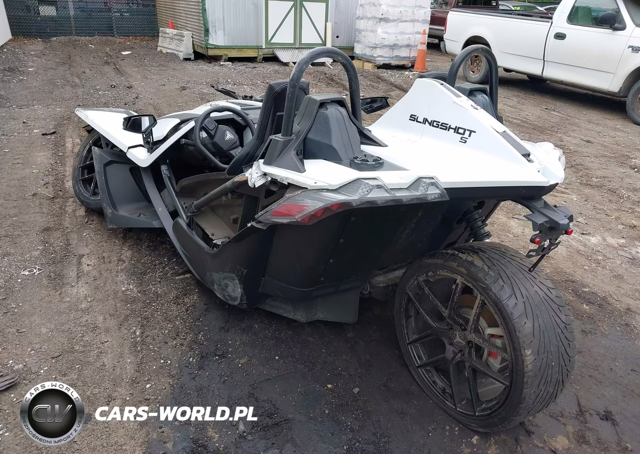2021 Polaris Slingshot S VIN:57XAASHD7M8145667 - 3