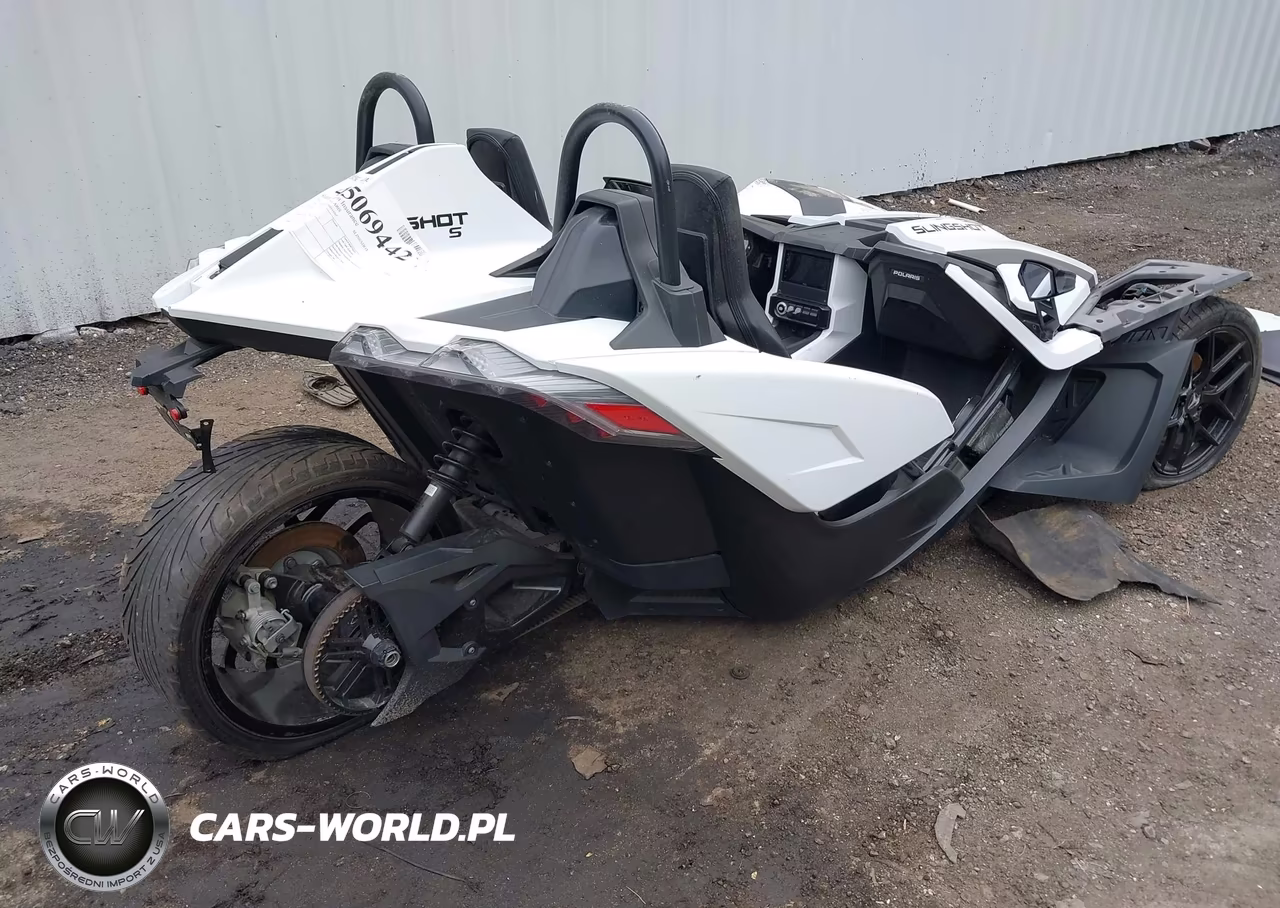 2021 Polaris Slingshot S VIN:57XAASHD7M8145667 - 4