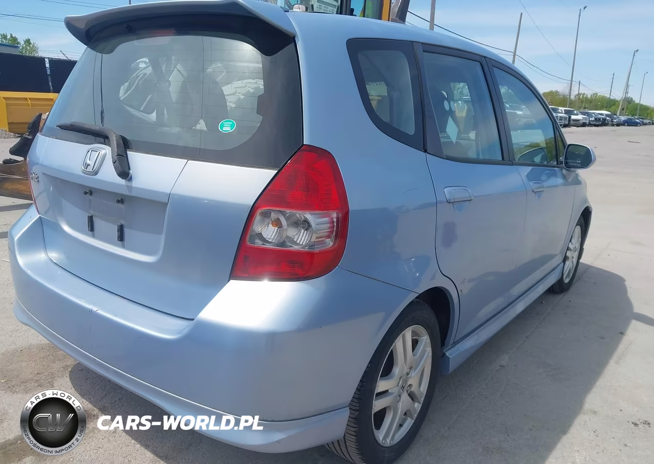 2008 Honda Fit Sport VIN:JHMGD38628S010072 - 4