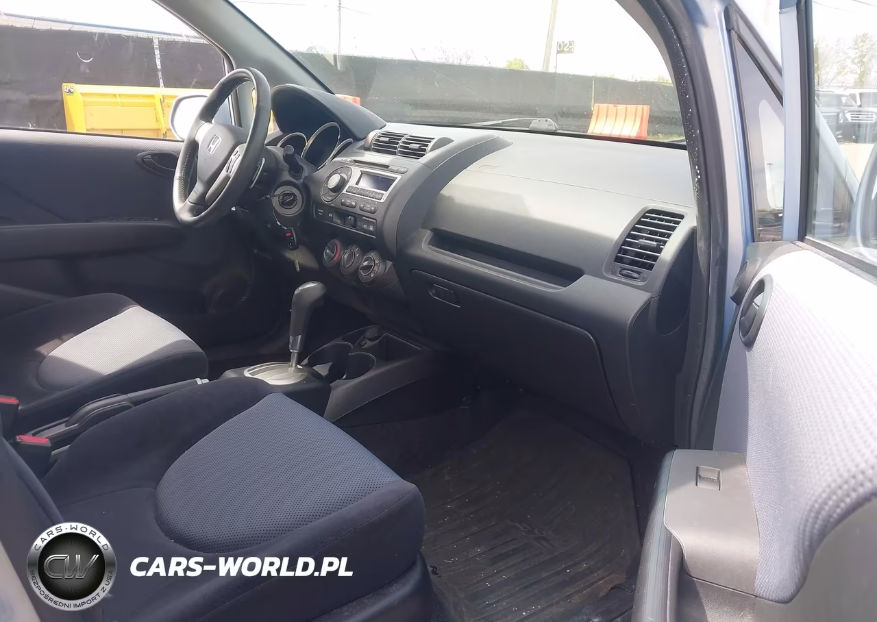 2008 Honda Fit Sport VIN:JHMGD38628S010072 - 5
