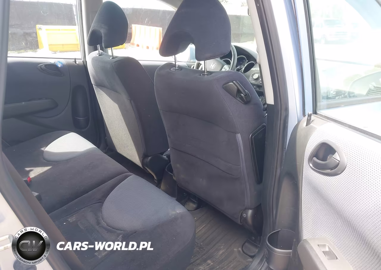 2008 Honda Fit Sport VIN:JHMGD38628S010072 - 8