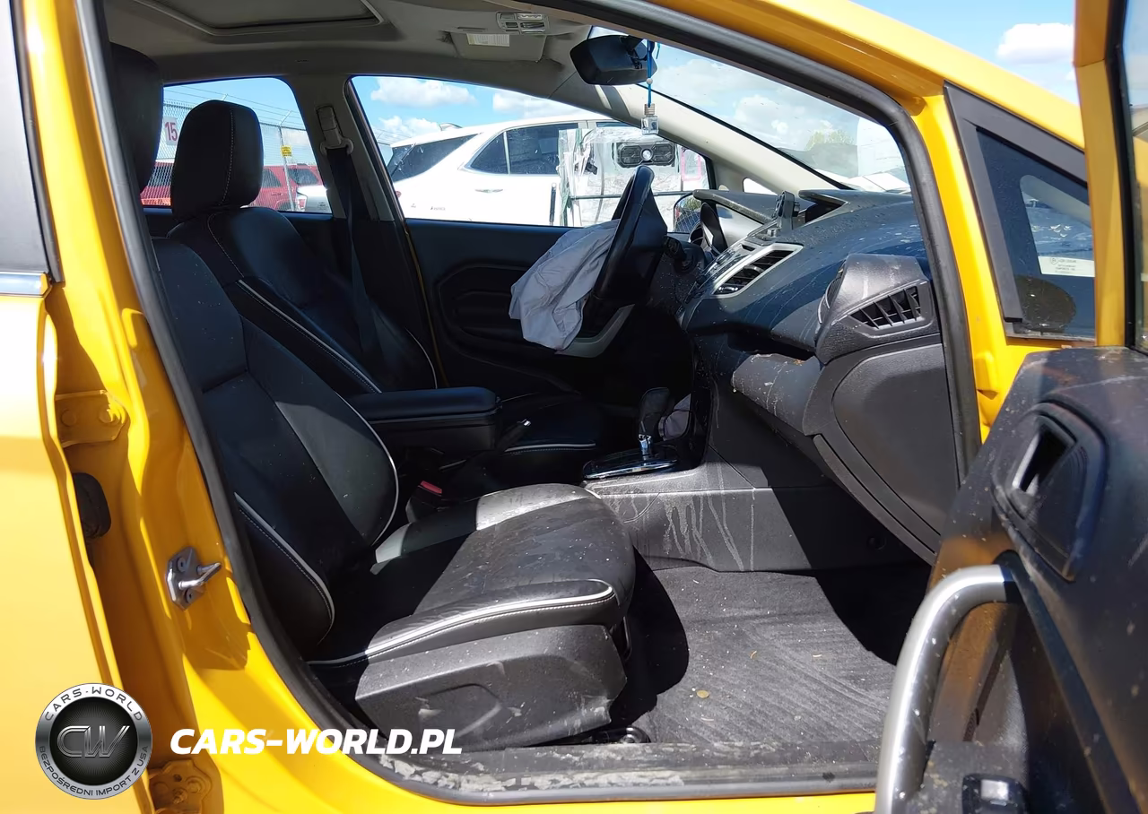 2011 Ford Fiesta Ses VIN:3FADP4FJXBM159358 - 5