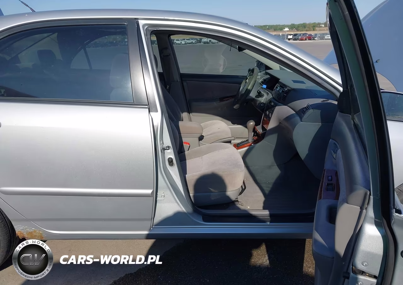 2006 Toyota Corolla Le VIN:1NXBR32E86Z648076 - 5